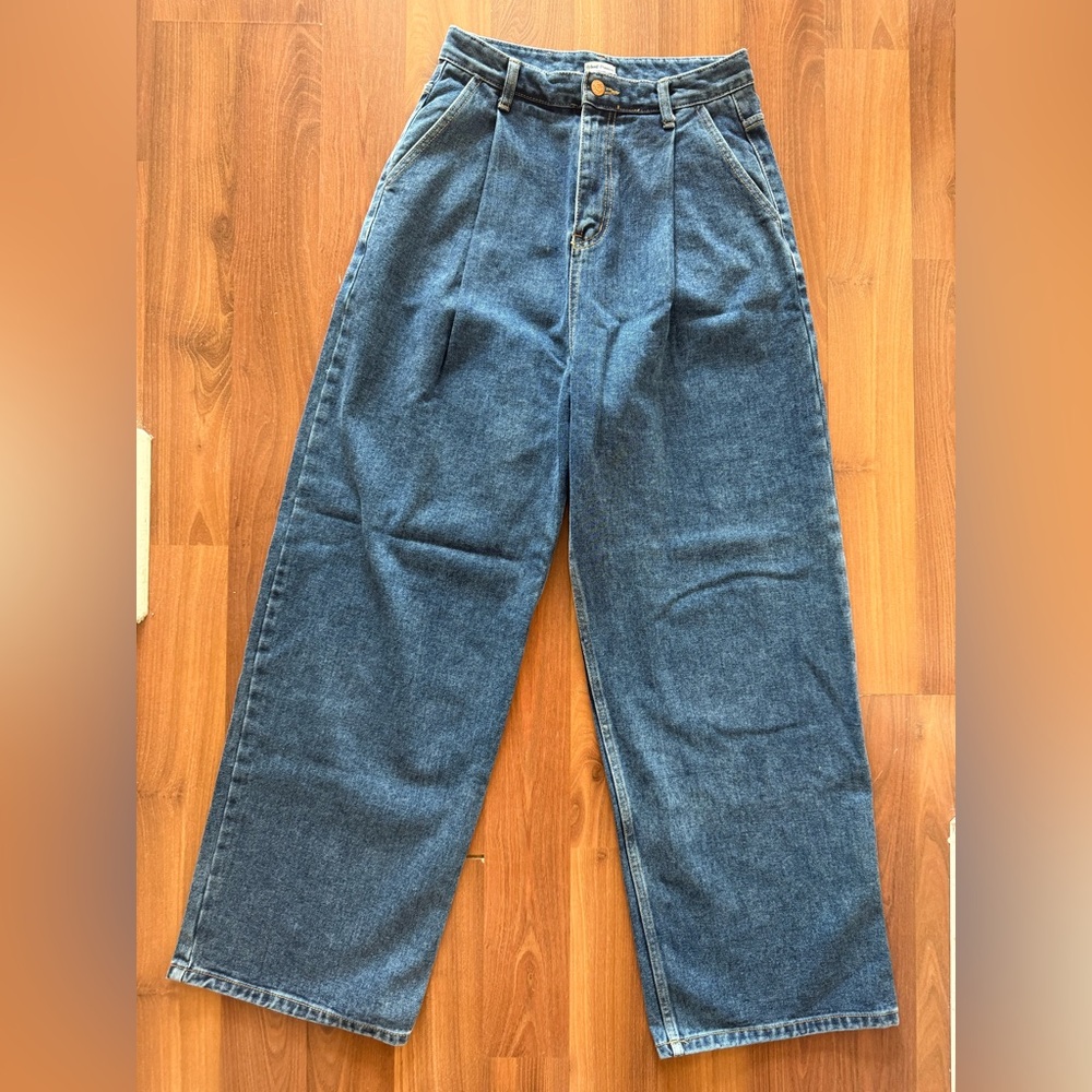 The Frankie Shop Wide Leg Pleated Trouser Style Jeans